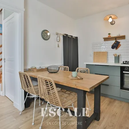 Prázdninový dům Charmante Maison Sablaise Avec Terrasse & Centre-ville A Pied Les Sables-dʼOlonne