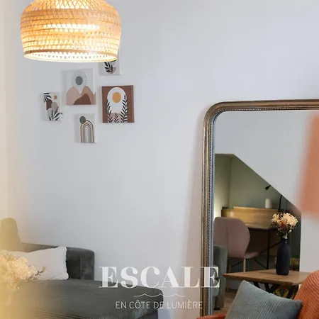Prázdninový dům Charmante Maison Sablaise Avec Terrasse & Centre-ville A Pied *